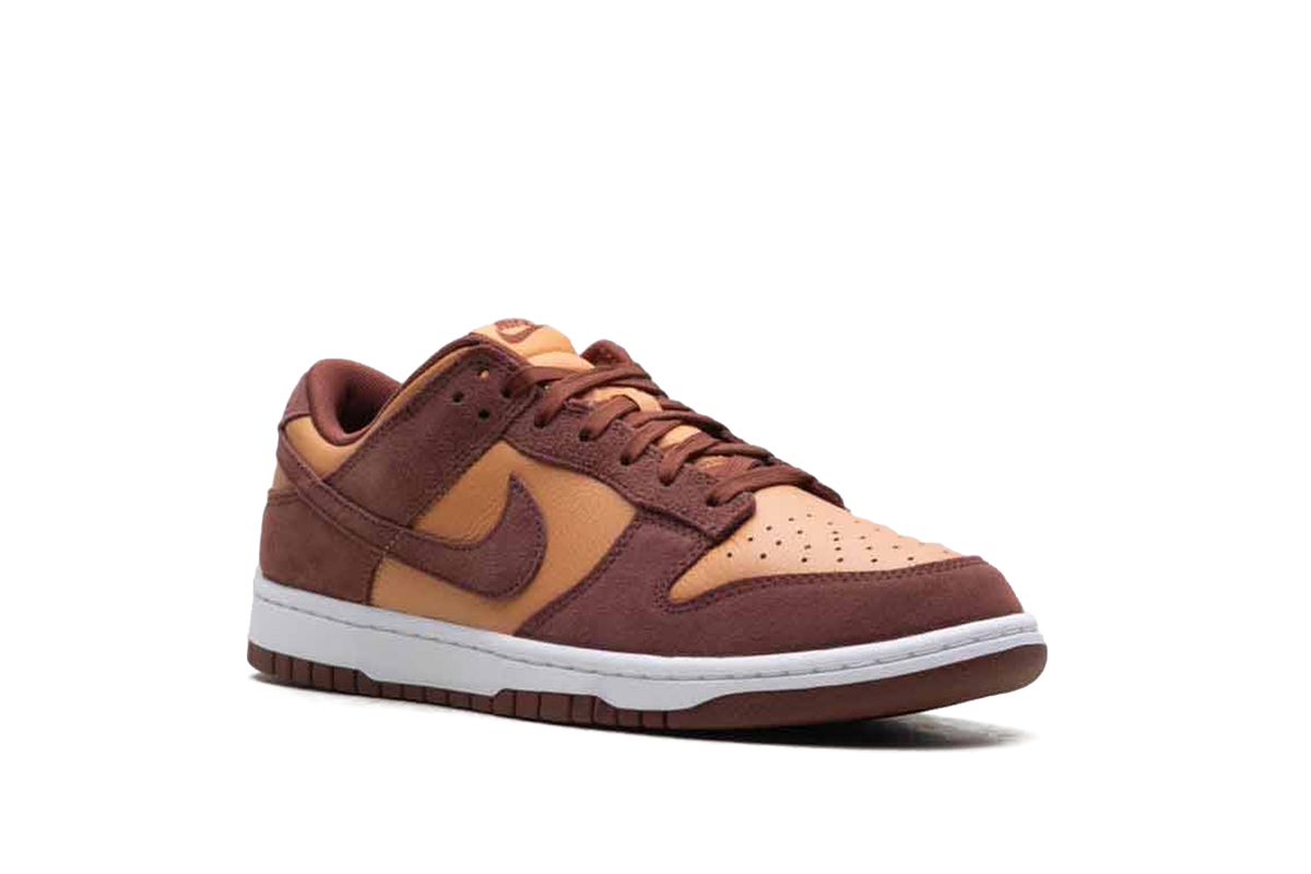 Dunk Low Retro SE "Amber Brown" FQ8249 200