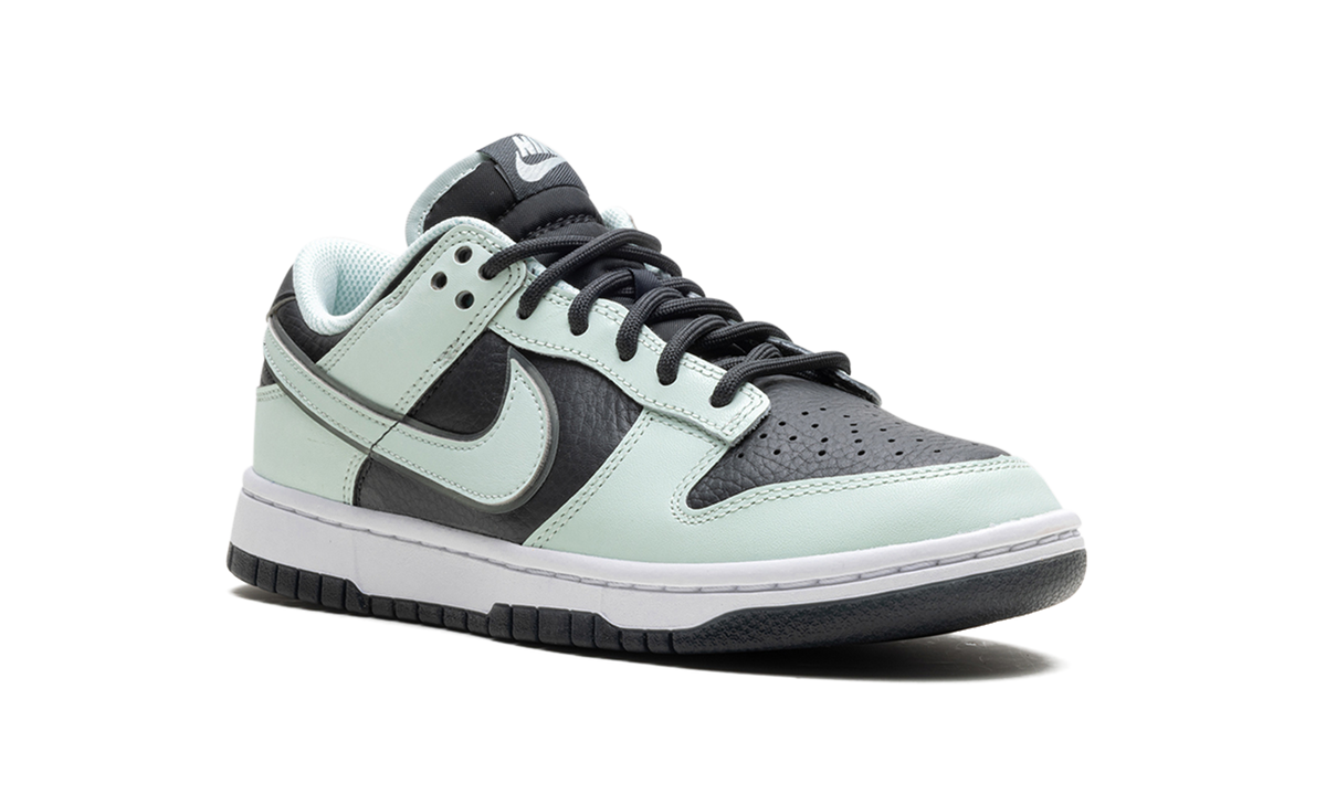 Dunk Low "Dark Smoke Grey / Barely Green" FZ1670 001