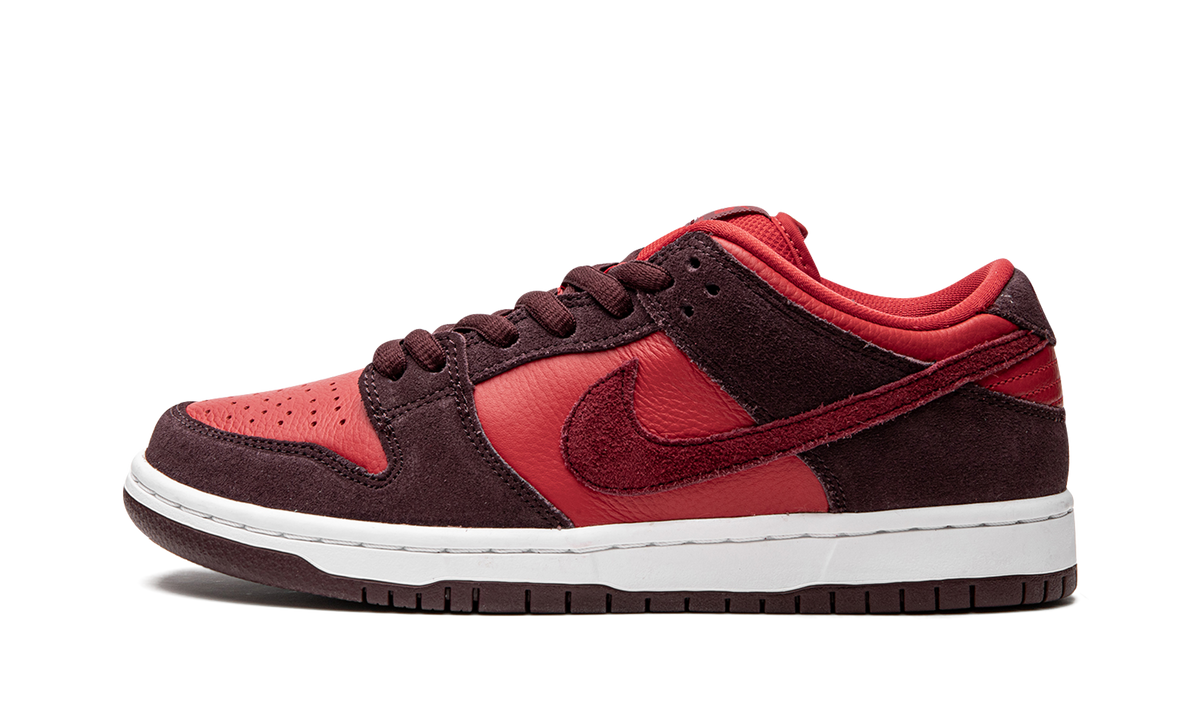 SB Dunk Low "Cherry" DM0807 600