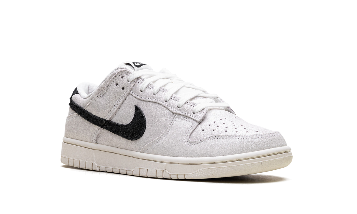 Dunk Low SE WMNS "Team Red" HQ3502 100