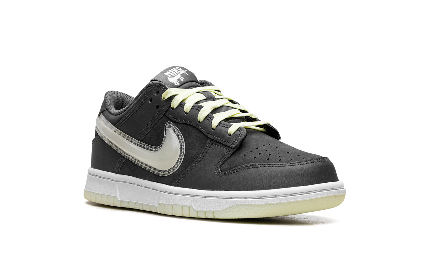 Dunk Low GS Halloween "Halloween - Glow in the Dark" HQ3569 068