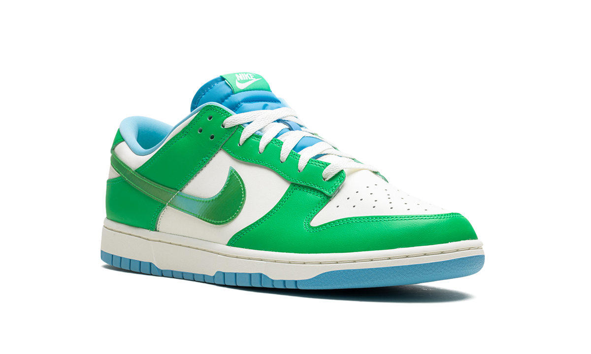 Nike Dunk Low "Green Shock" FZ4015 399