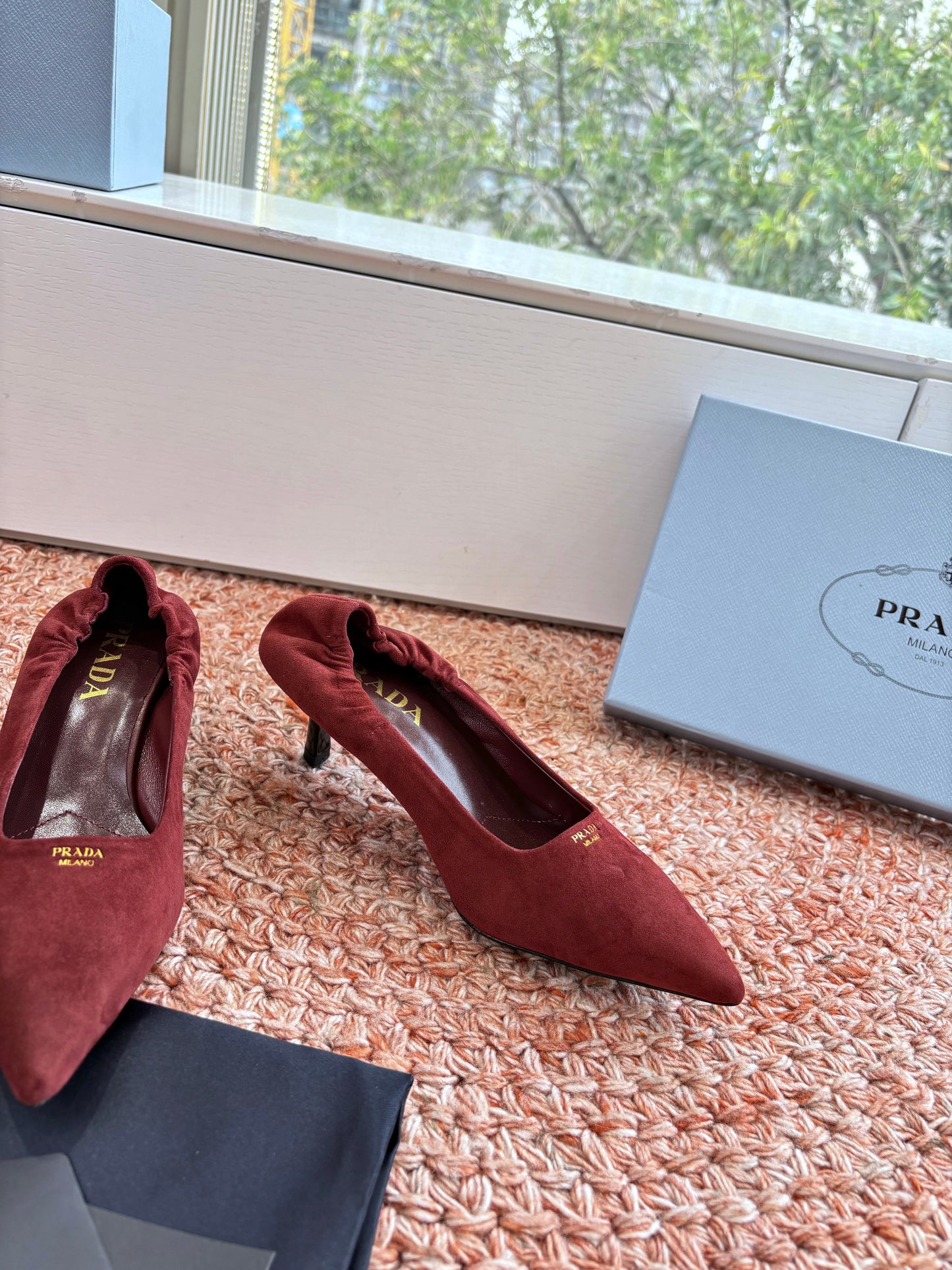 Prada Pointed-Toe Pumps Red Suede 604174
