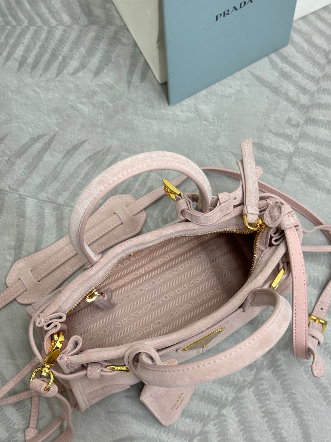 Pra Bonnie Bag 24cm Light Pink Suede Leather 293811