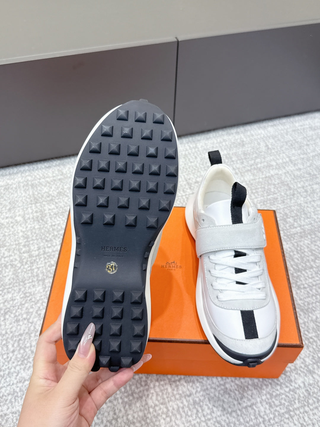 HM 25s Loop Sneaker Gray White Suede Lamskin 462188