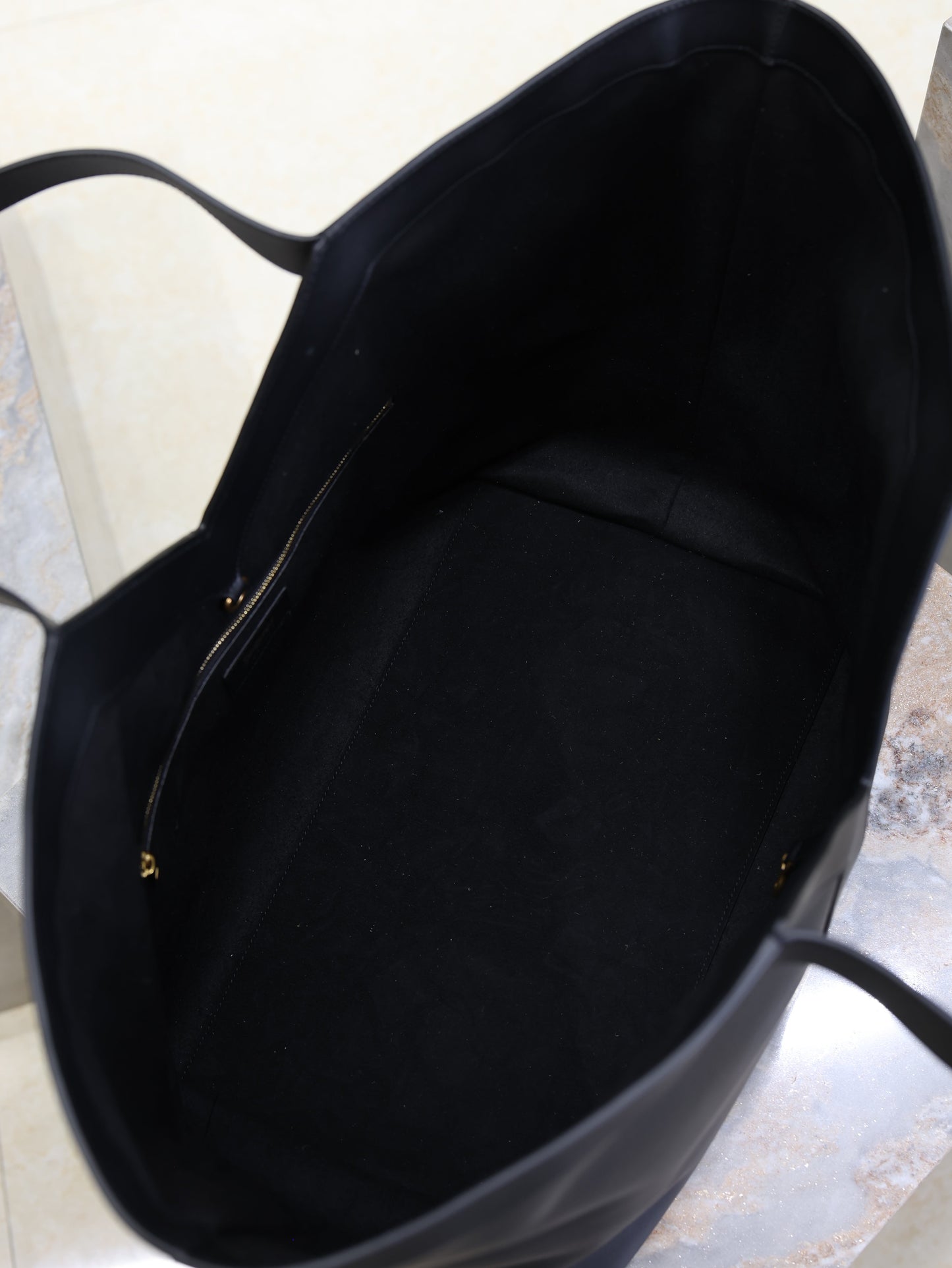 Prada Y Tote Bag Black Cowhide