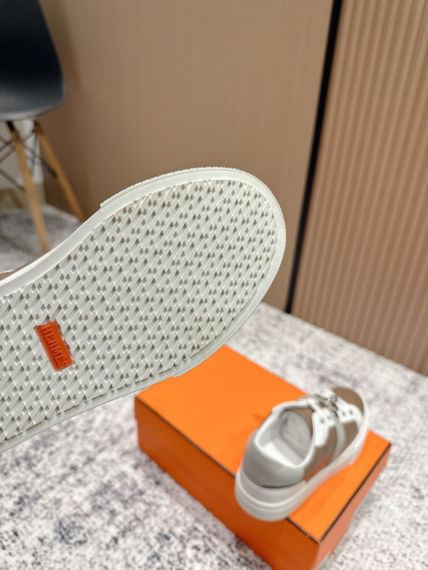 HM Casual Sneakers Buckle Taupe White Leather
