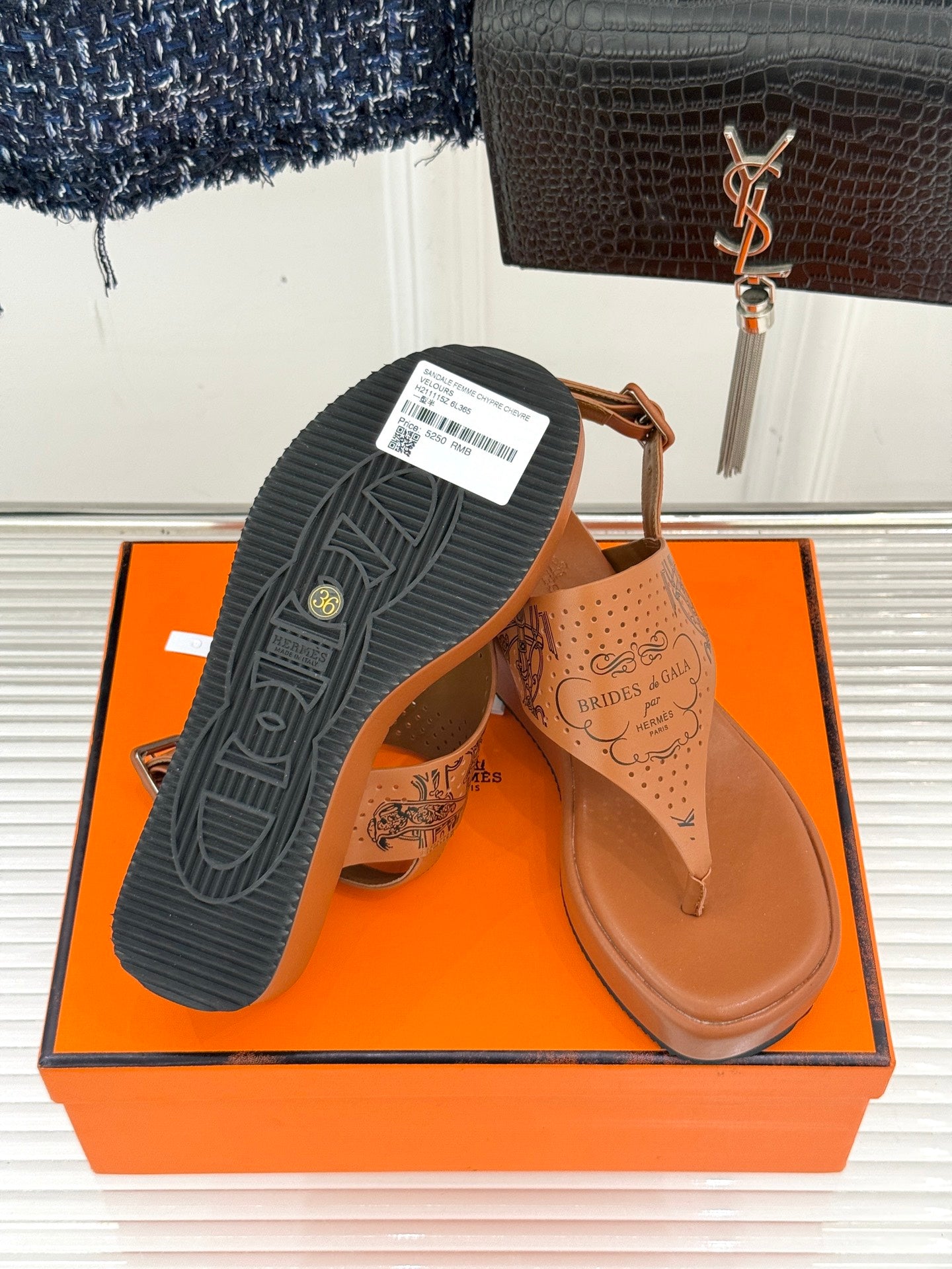 HM 26s Sandales 4.5cm Karima Tan Brown Sheepskin 675647