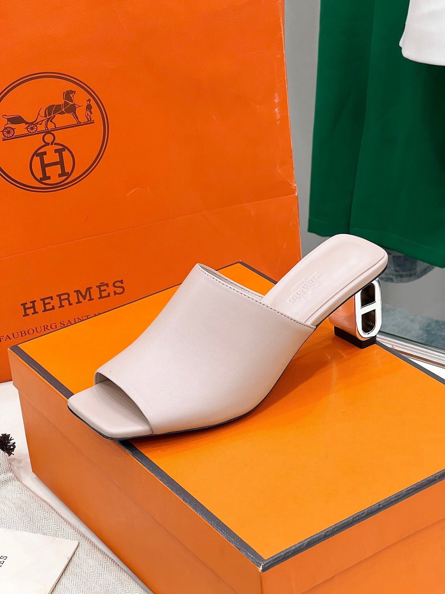 HM Iconique 60 Sandal In Baby Pink Calfskin
