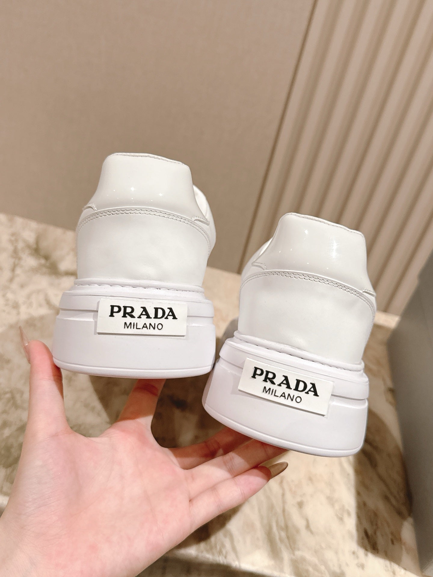 PRA 25s Low-Top Sneakers White Leather & Fabric 449696