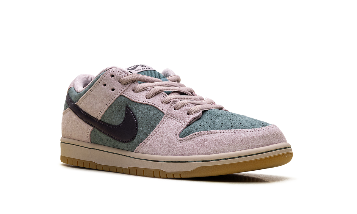 SB Dunk "Mineral Slate" HQ1625 300