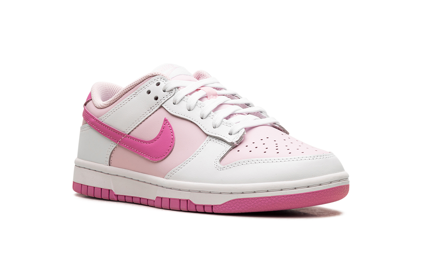 Dunk Low WMNS "Pink Foam" HQ1181 661