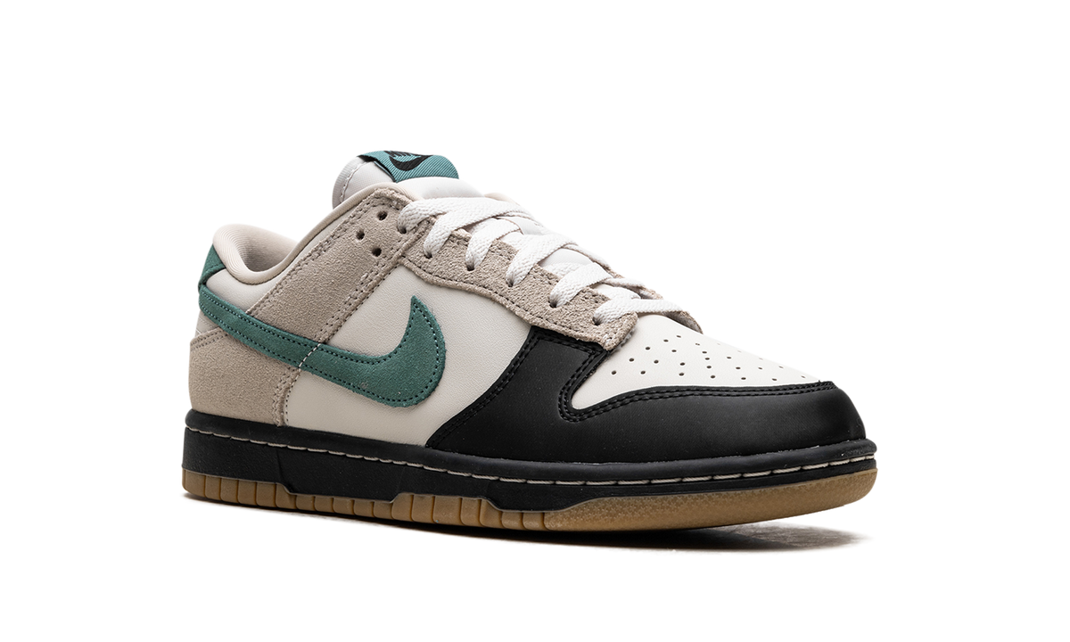 Dunk Low "Brown Bicoastal" HQ3483 104
