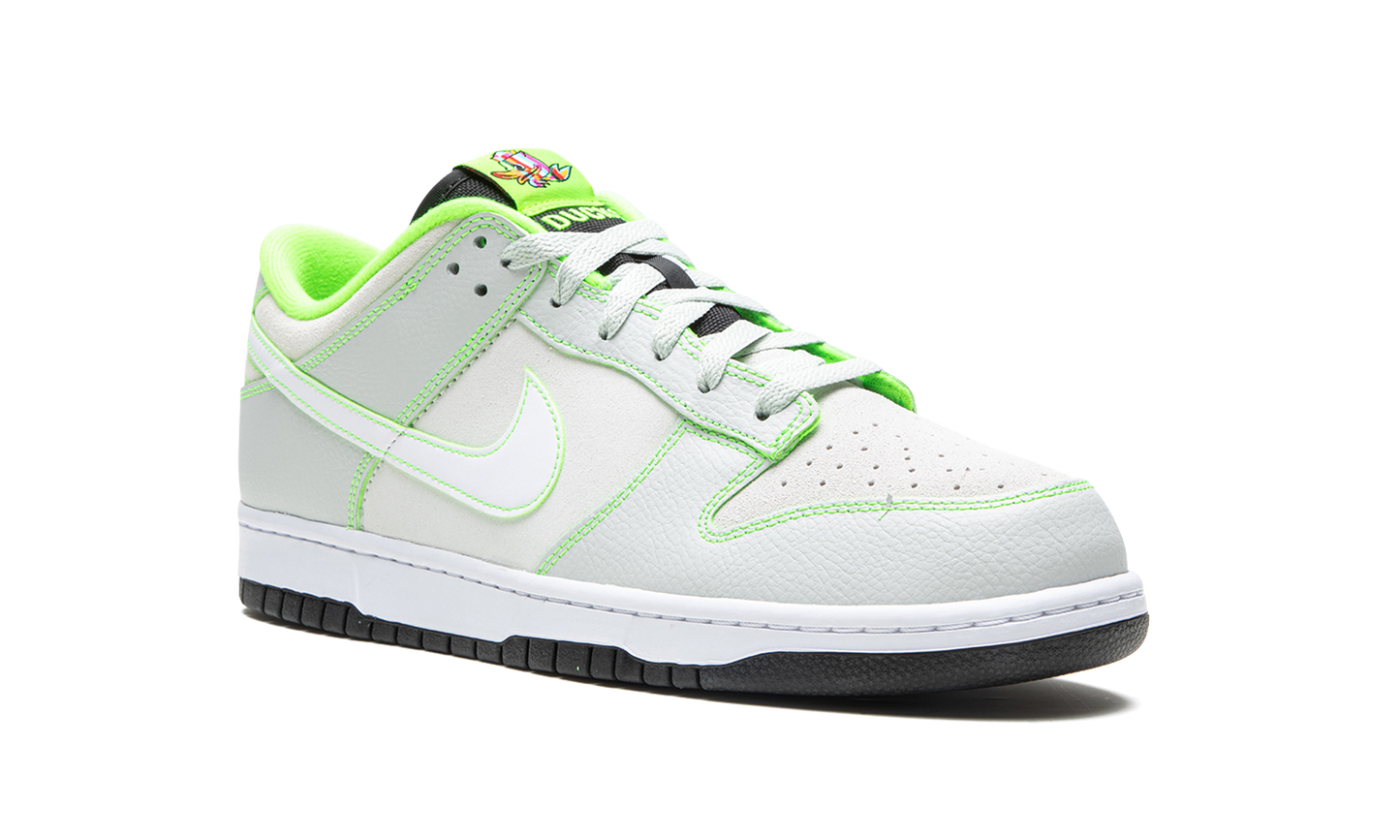 Dunk Low UO P "Oregon" FQ7260 001