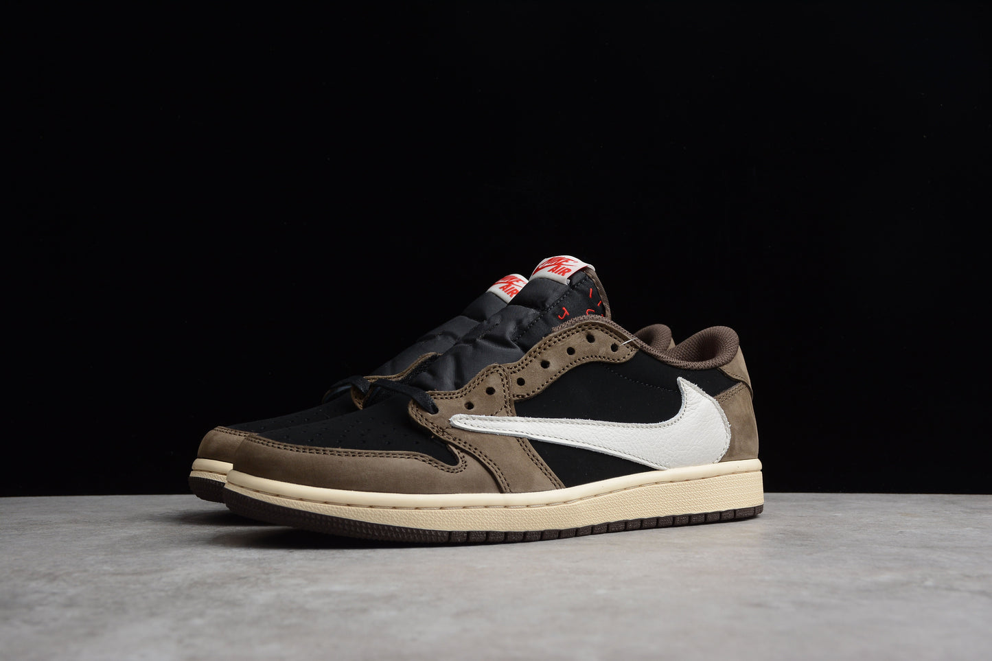 AJ 1 Retro Low OG SP Travis Scott Mocha