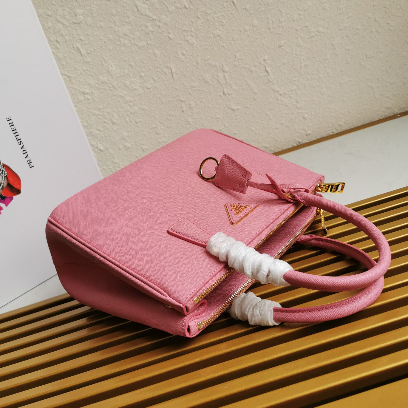 MEDIUM GALLERIA 28 PINK SAFFIANO LEATHER