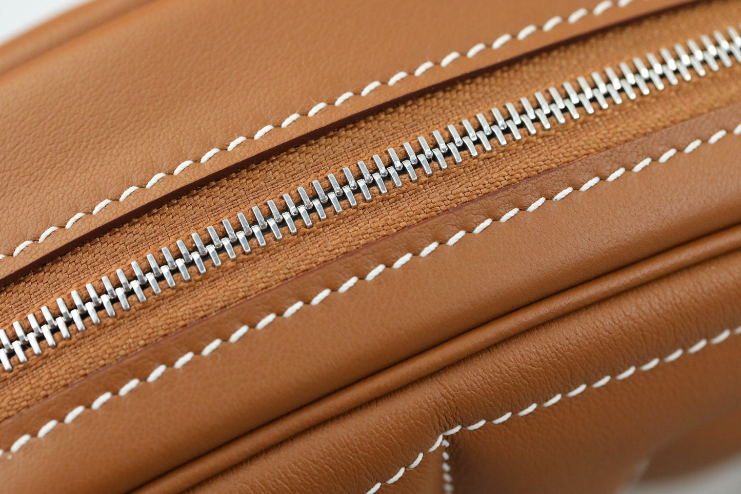 HM In-the-Loop Belt 19CM Bag Brown Swift