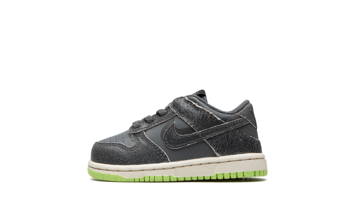 Dunk Low SE "Halloween - Cauldron TD" DQ6217 001