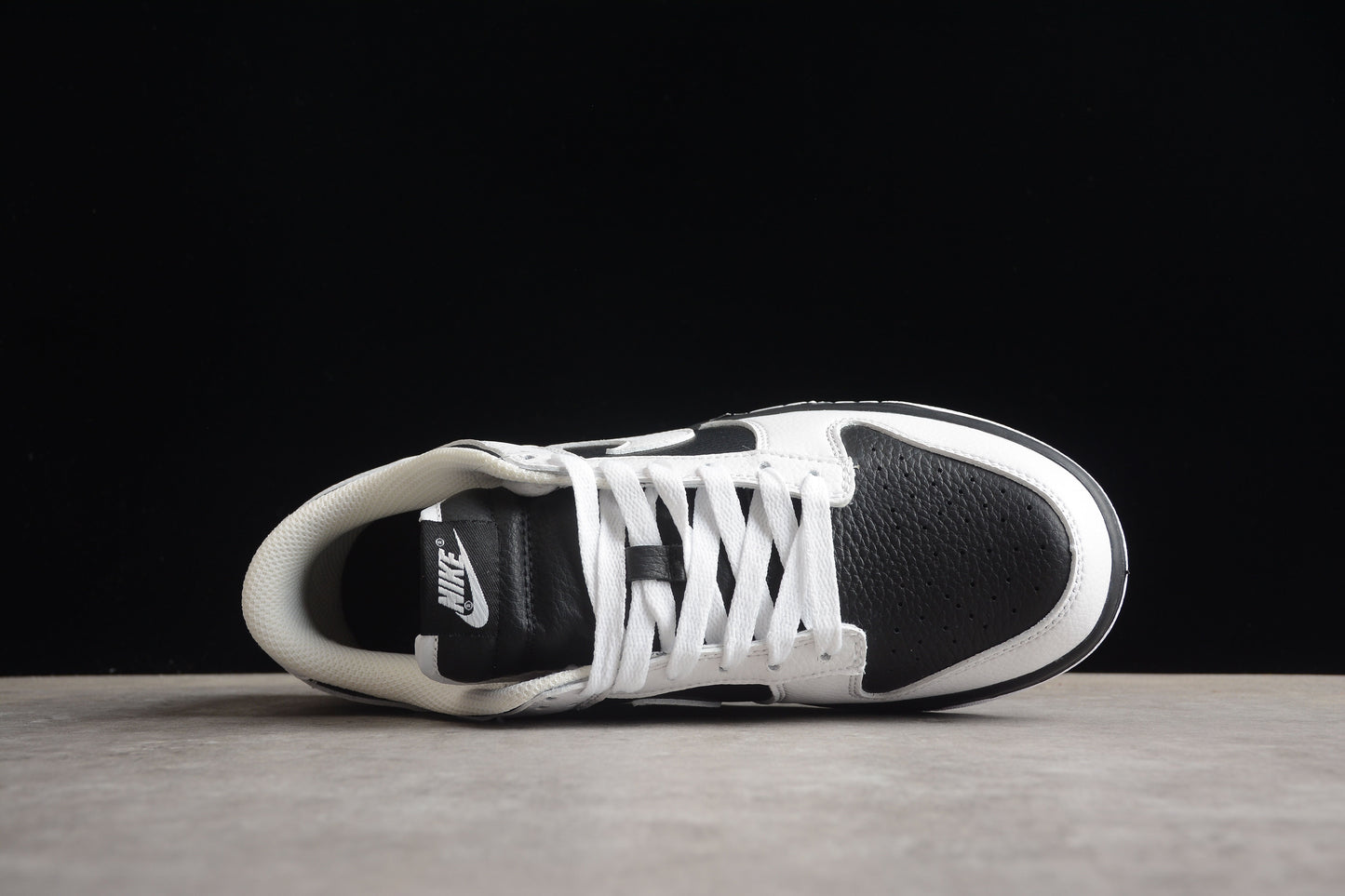 Nike Dunk Low Reverse Panda