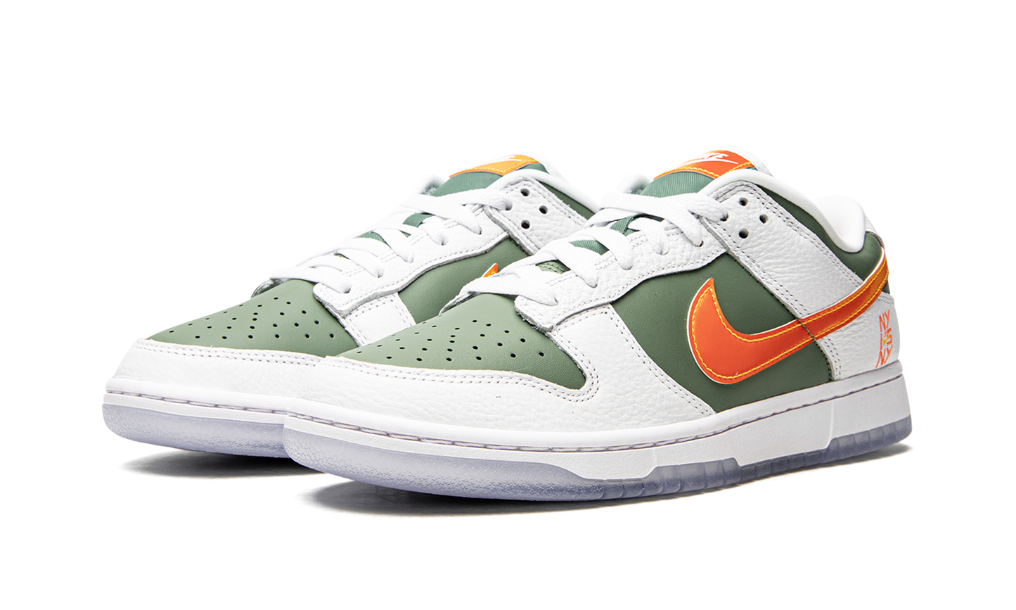 Dunk Low "NY vs NY" DN2489 300