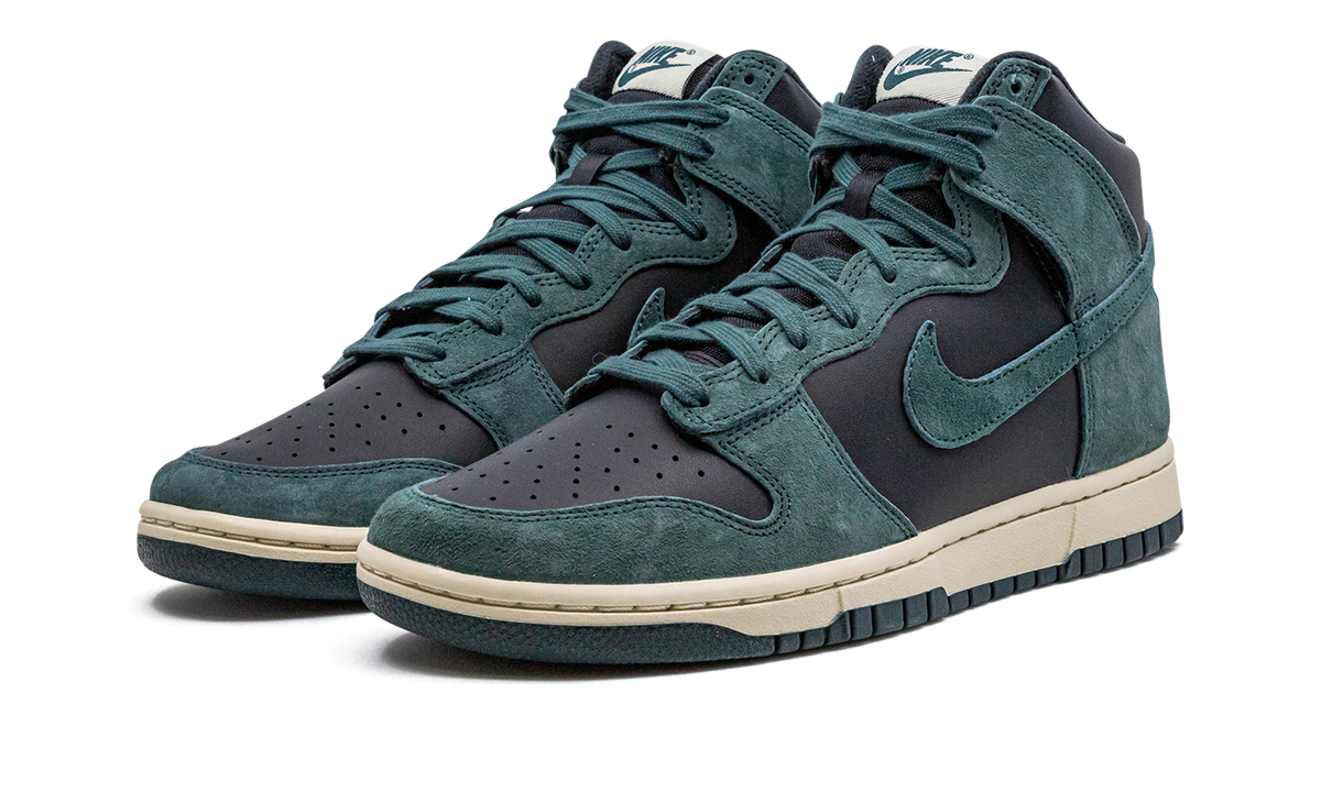 Dunk High "Faded Spruce" DQ7679 002