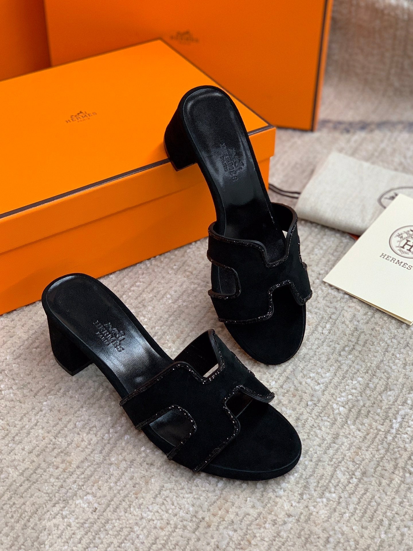 HM Oasis Sandals Black Suede Cowhide 546280
