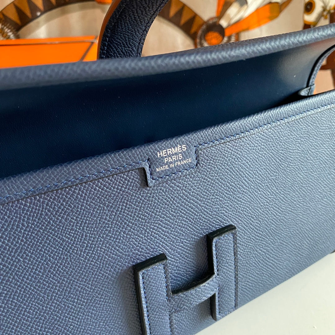HM Jige Elan 29 Clutch In Navy Blue Calfskin (25 days of production)
