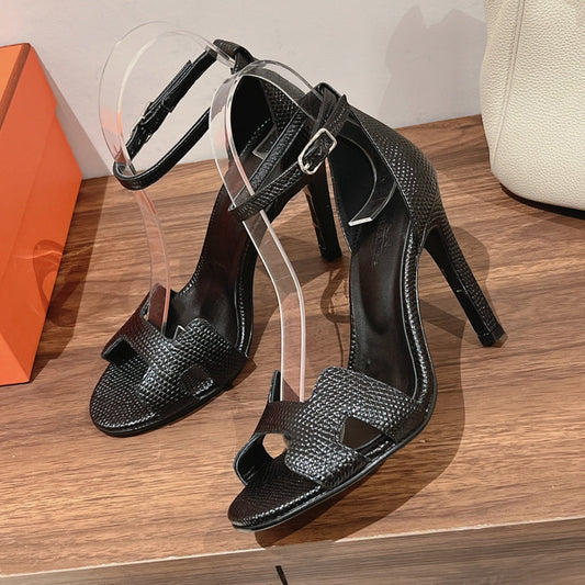HM Premiere 115 Sandal In Black Grained Calfskin