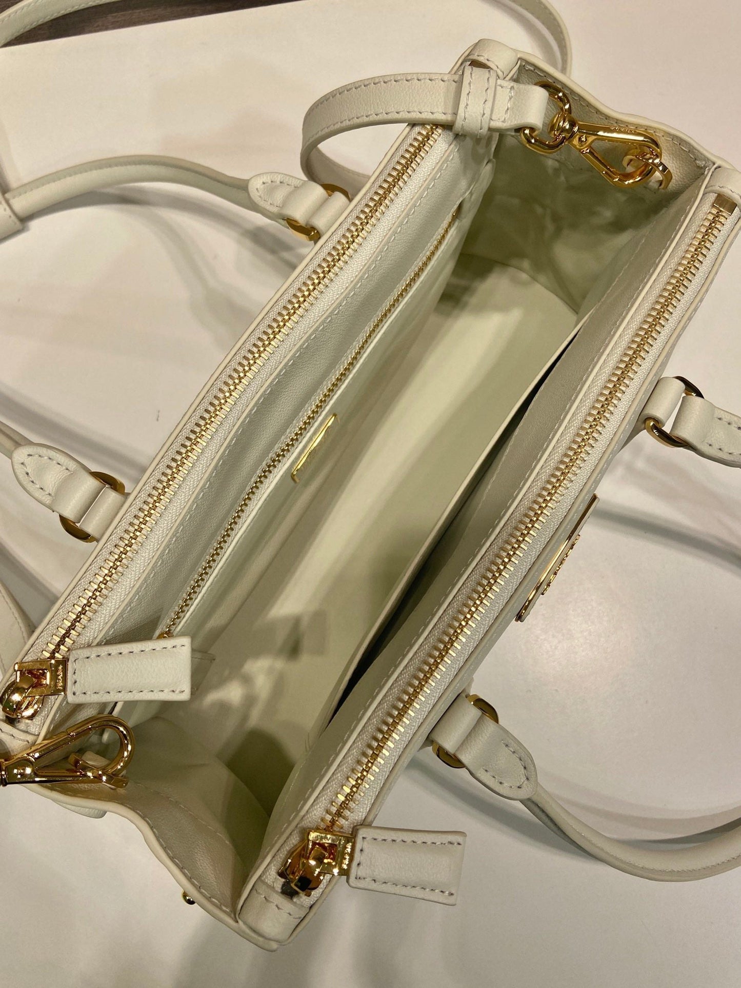 PRA New killer bag white calfskin 340497