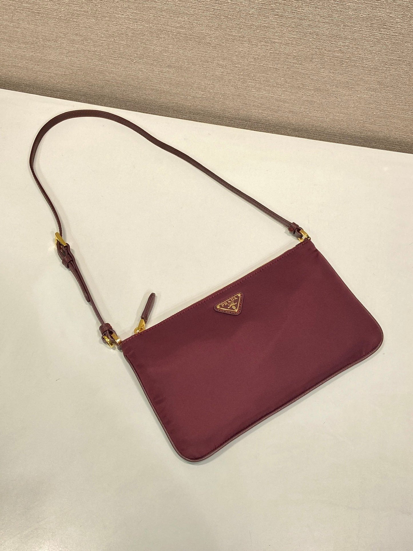 PRA vintage long shoulder bag burgundy nylon fabric