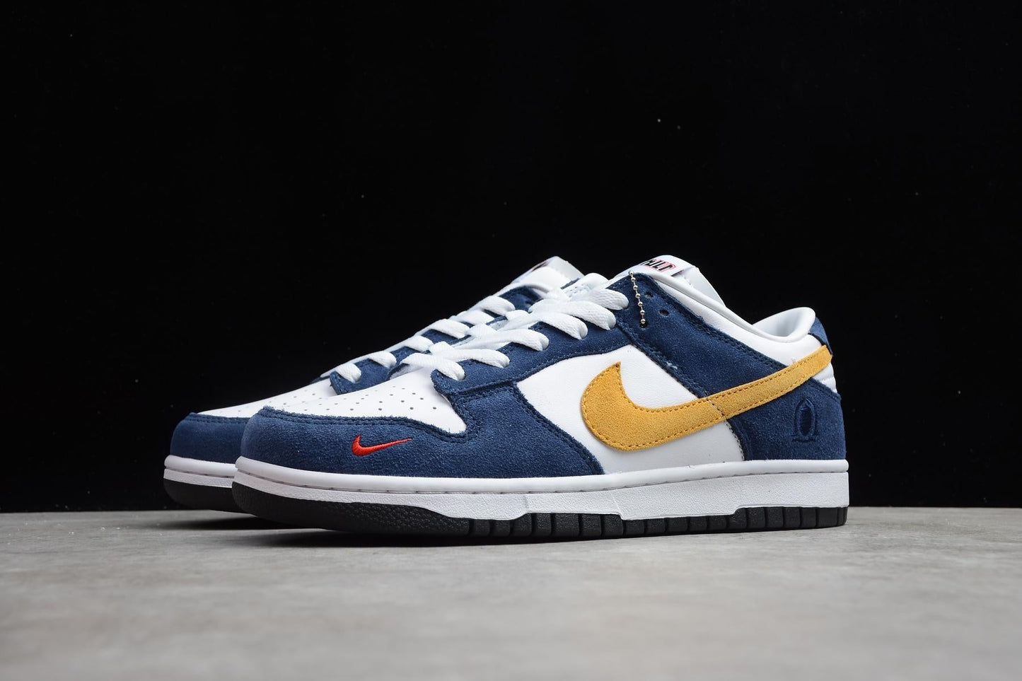 Nike x Kasina Dunk Low '80s Bus