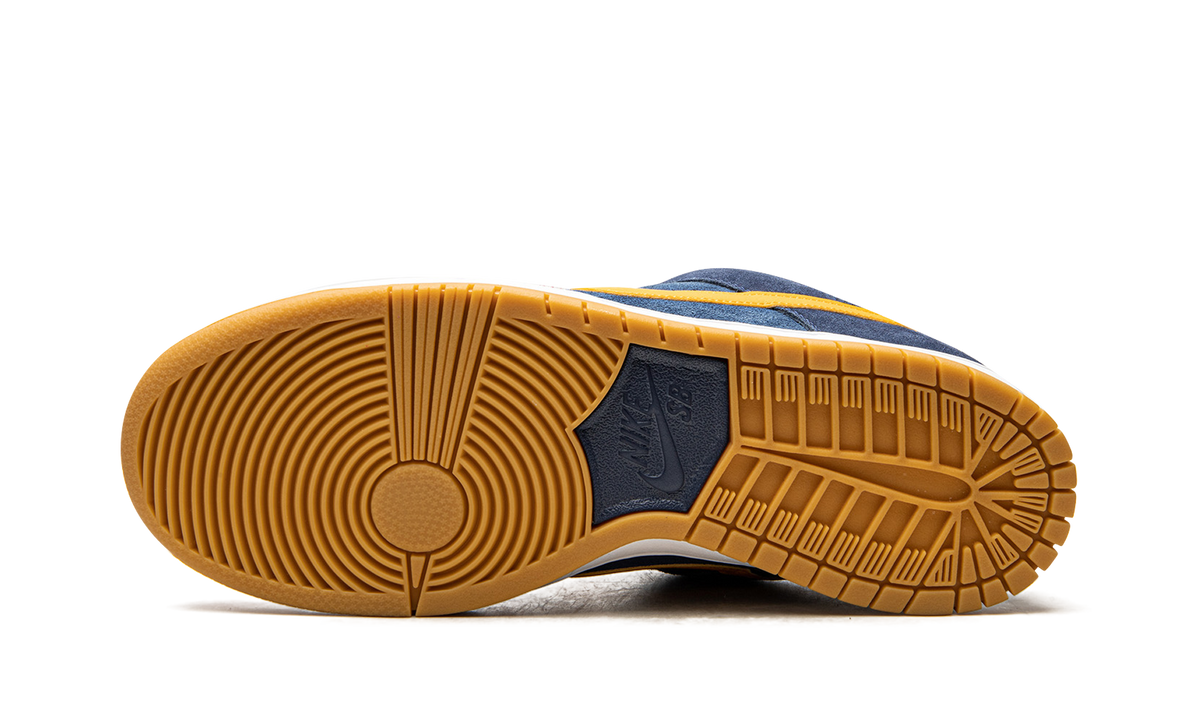 SB Dunk Low "Barcelona" DJ0606 400