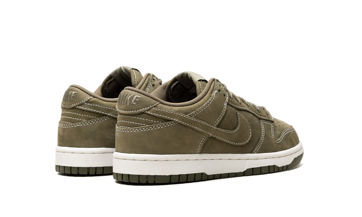 Dunk Low "Medium Olive Summit White" IO4550 200