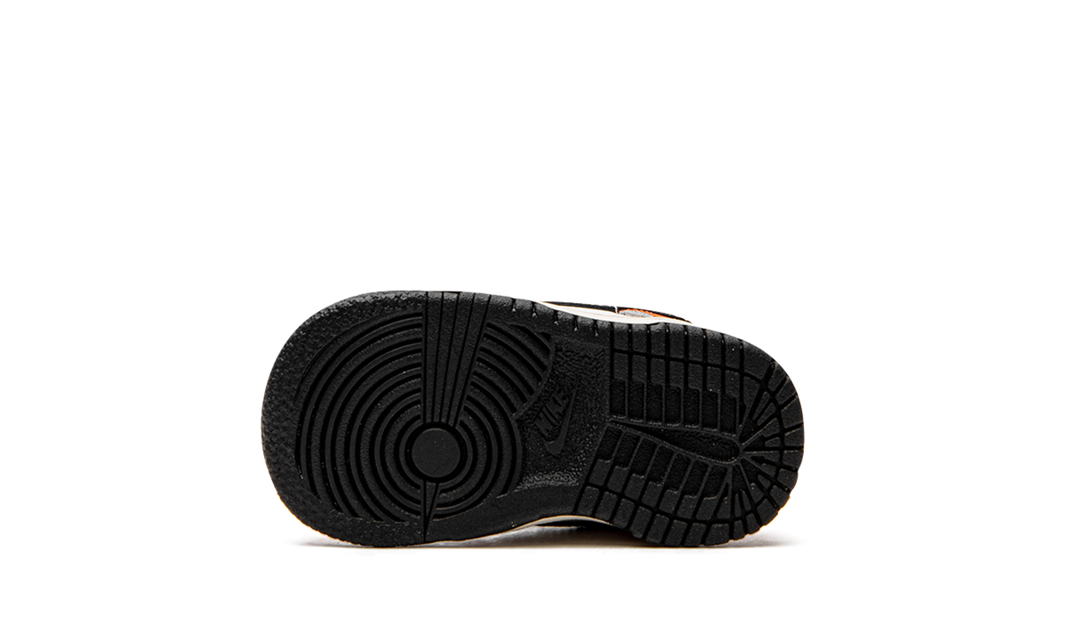 Dunk Low (TDE) "Halloween 2022" DH9761 003