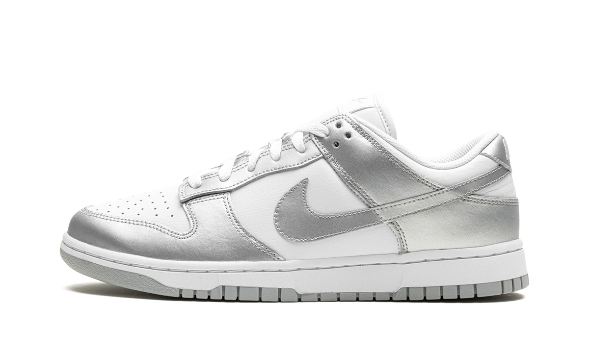 DUNK LOW WMNS "Metallic Silver" FV1311 100
