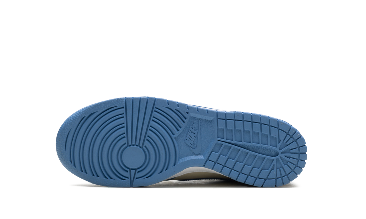 Dunk Low GS "Blue Beyond Beach" FB9109 400