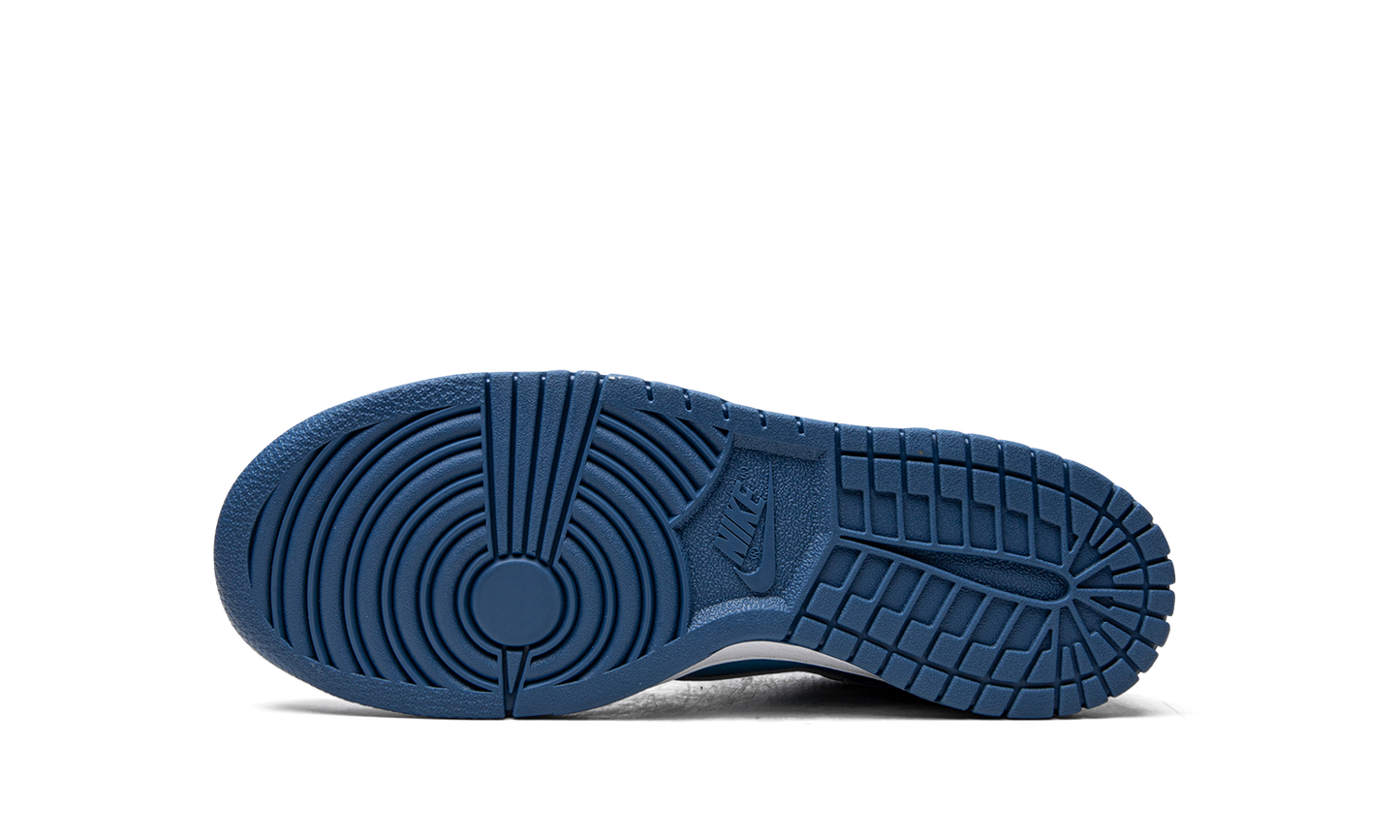 Dunk Low GS "Dark Marina Blue" DH9765 400