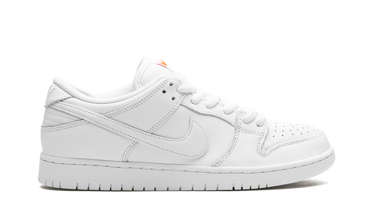 SB Dunk Low Pro "Triple White" FJ1674 100