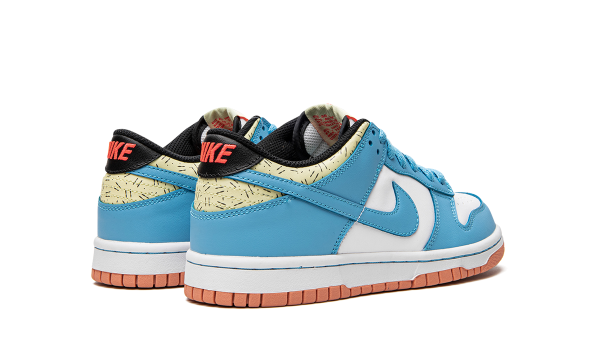 DUNK LOW SE KYR (GS) "Kyrie Irving - Baltic Blue" DN4179 400