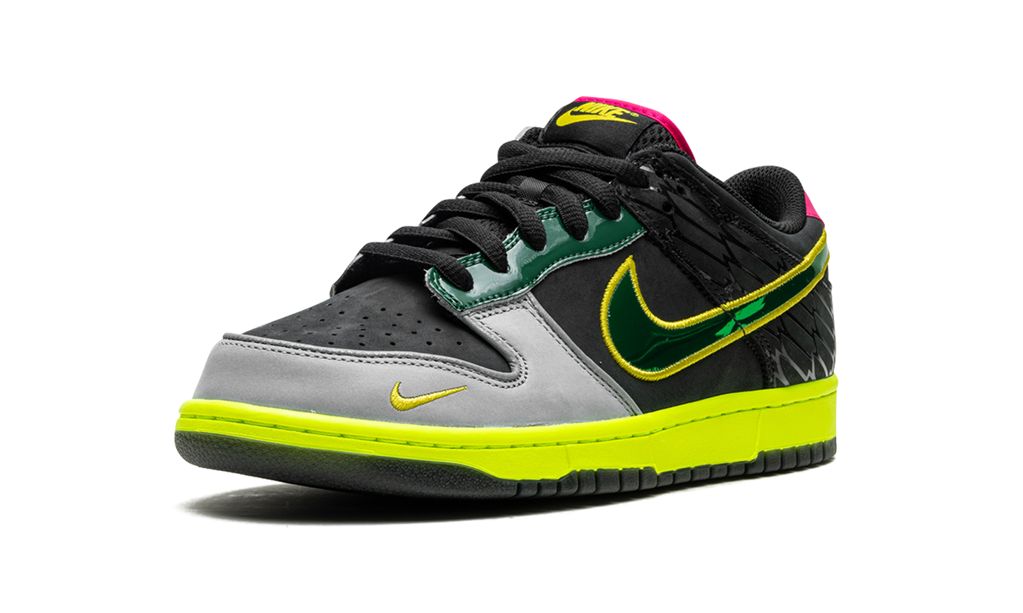 Nike Dunk Low UO PREM "What The Duck Home" HV1454 001