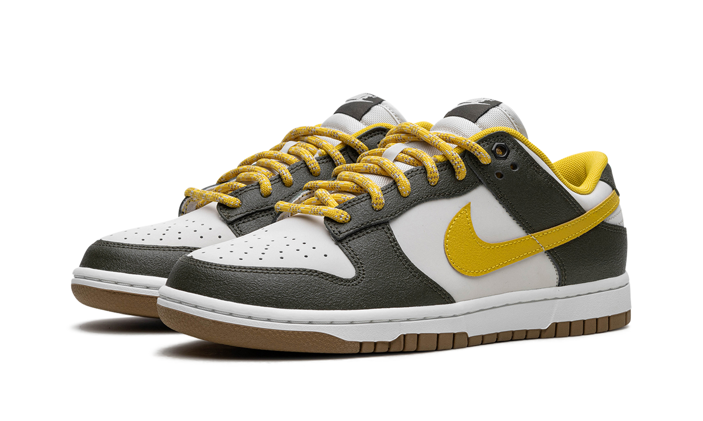 Dunk Low "Cargo Khaki / Vivid Sulfur" FV3629 371