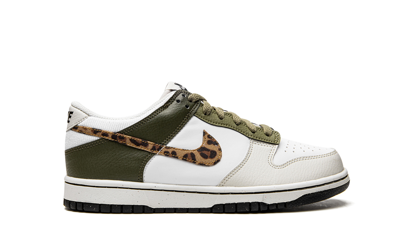 Dunk Low GS "Animal Instinct" DX9282 100