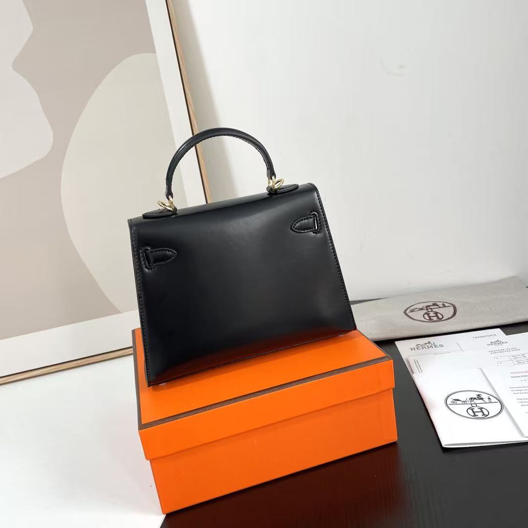 HM Kelly 25cm Glossy Cowhide GHW