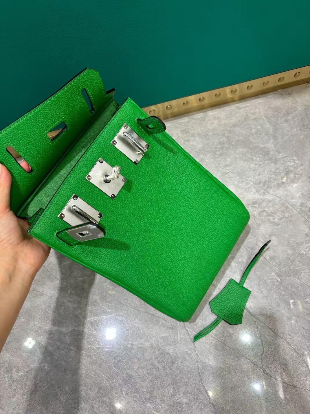 HM 25 Hac a Dos PM Bag Green Silver Togo Leather
