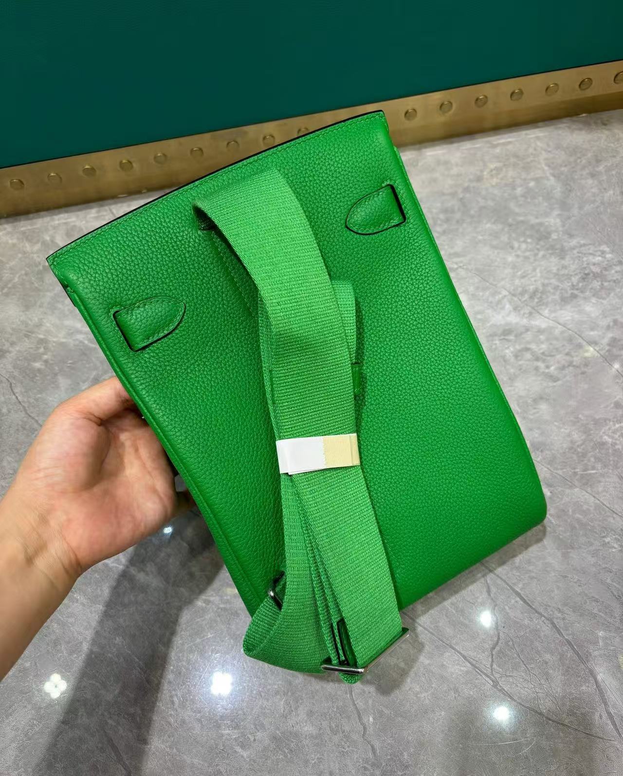 HM 25 Hac a Dos PM Bag Green Silver Togo Leather