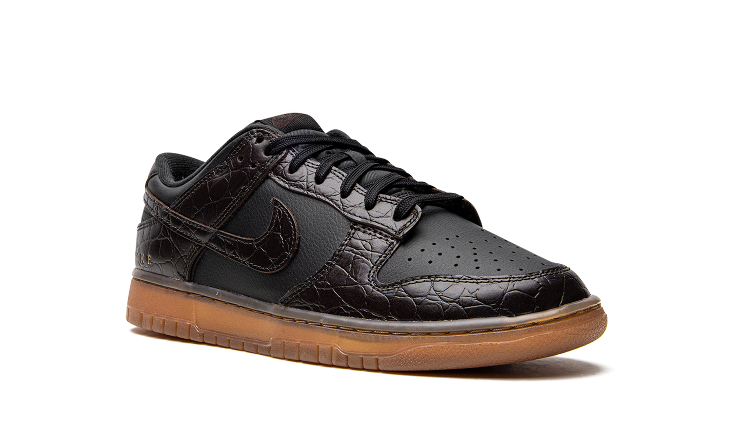 Dunk Low "Velvet Brown Black" DV1024 010