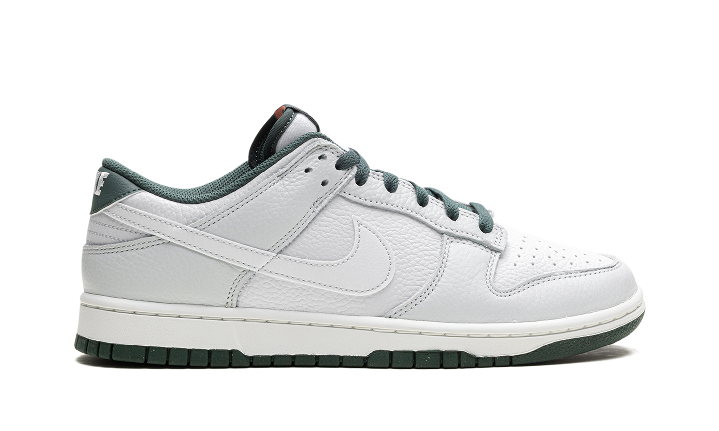 NIKE DUNK LOW "VINTAGE GREEN" HF2874 001
