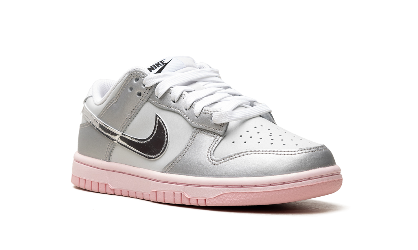 Dunk Low LX WMNS "Metallic Silver Pink Foam" HM3698 006