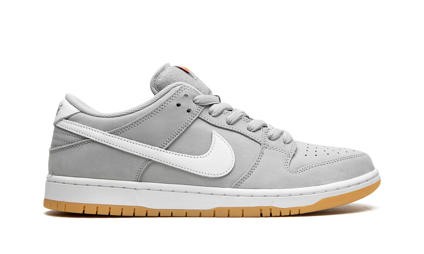 SB Dunk Low Pro ISO "Grey / Gum" DV5464 001