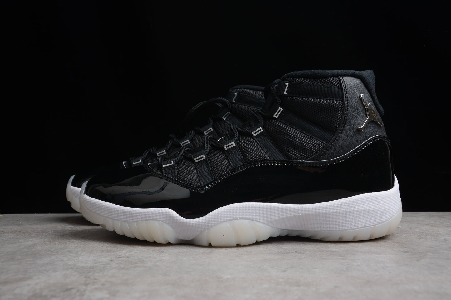Air Jordan 11 Jubilee